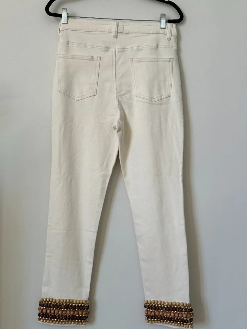 NWOT Boston Proper Cream Cropped Jeans Beaded Hem Zip Ankle Size 10 - Picture 3 of 6